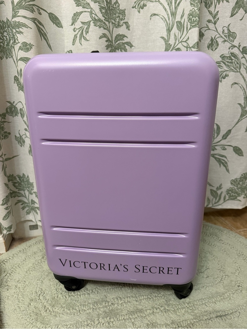 Victoria's Secret Lavender Hardshell Spinner Carry-On